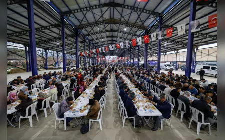 Başkan Tugay, Ramazan Bereketini Kiraz’daki Yurttaşlarla Paylaştı