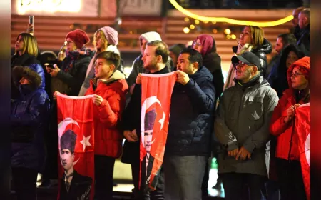 Giresun'da İmamoğlu'na Destek Mitingi: Atatürk Meydanı Hınca Hınç Doldu