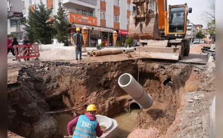 Derince Denizciler Caddesi’ndeki Altyapı Çalışmalarının Yüzde 55’i Tamamlandı
