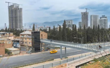 Altındağ Yaya Üst Geçidi Hizmete Açıldı, Bölge Halkı Tarafından Beğenildi