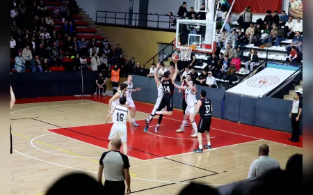 Büyükşehir Basketbol, Serinin Son Karşılaşmasında Uşak’a Konuk Olacak