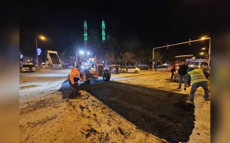 Mardin Büyükşehir Belediyesi, Yama Asfalt Çalışmalarına Devam Ediyor