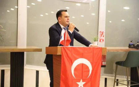 Dalaman Belediye Başkanı Sezer Durmuş, Arıcılara Körük Dağıttı