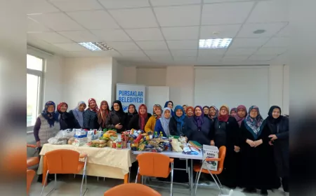 Pursaklar’ın Hanımlarından İhtiyaç Sahiplerine Ramazan Yardımı