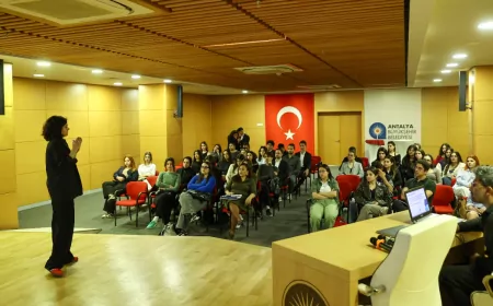 Antalya Büyükşehir Belediyesi'nden Gençlere Avrupa Birliği Fırsatları Toplantısı