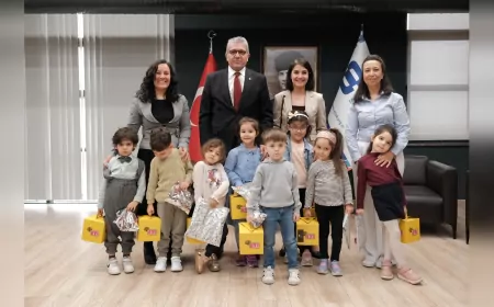 Miniklerden Başkan Küpeli'ye Bayram Ziyareti