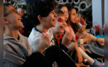 SEKA Kâğıt Müzesi'nde Karagöz ve Hacivat Gösterisi Ramazan Coşkusunu Artırdı