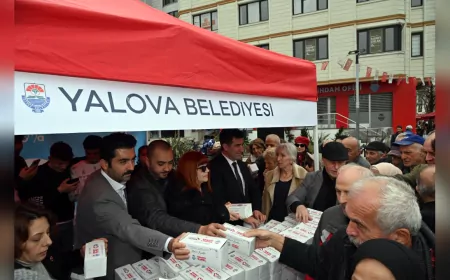 Yalova Belediyesi’nden Kandil Simidi İkramı