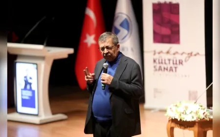 Sakaryalı Sanatseverler Hayati İnanç ile Kadir Gecesi'nde Buluştu