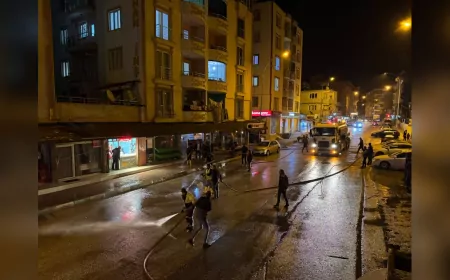 Hatay Büyükşehir Belediyesi Bayram Öncesi Cadde ve Sokakları Temizliyor