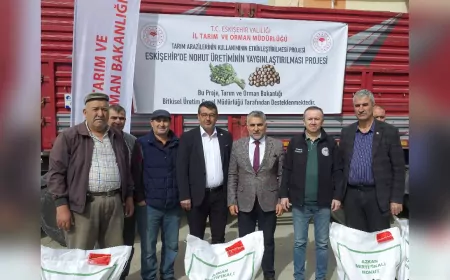 Tepebaşı, Odunpazarı ve İnönü Çiftçilerine %50 Hibeli Nohut Tohumları Teslim Edildi