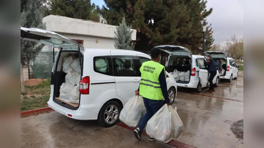 Şanlıurfa Büyükşehir Belediyesi, Ramazan’da 600 Aileye İftar Ulaştırıyor