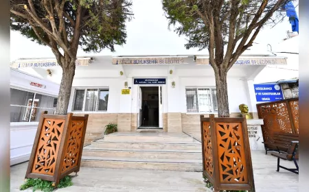 Güzelbahçe Sağlıklı Yaş Alma Merkezi İzmirlilere Kapılarını Açtı