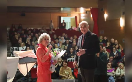 Ahde Vefa Gecesi’nde Zeki Müren ve Şükrü Tunar Anıldı