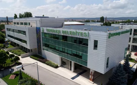 Tepebaşı Belediyesi’nden Yenibağlar Mahallesi Açıklaması: Kamelyalar Kaldırıldı