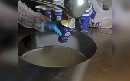 Antalya Büyükşehir Belediyesi'nden Öğrencilere Sıcak Çorba İkramı