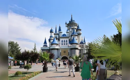 Eskişehir Bayramda Turist Akınına Uğradı: 100 Bin Ziyaretçi Ağırladı