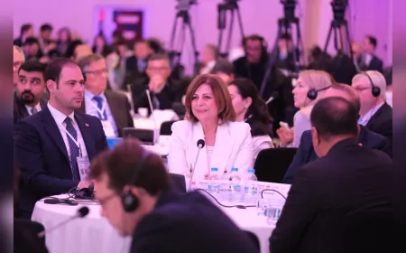 Türkiye-Almanya Kardeş Şehirler Zirvesi’nde Demokrasi Vurgusu