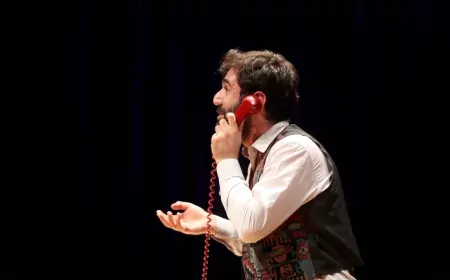 SAÜ Sahnesinde “Korkuyu Beklerken” Ayakta Alkışlandı