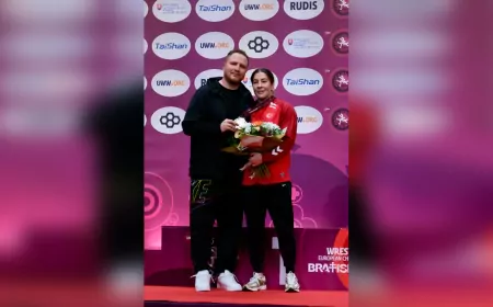 Yasemin Adar Yiğit Avrupa Güreş Şampiyonası’nda Gümüş Madalya Kazandı