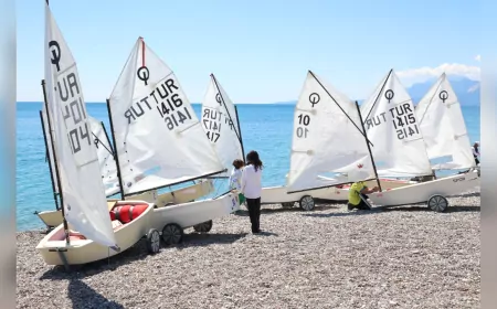 Antalya’da Miniklerden Yelkenciliğe İlk Adım