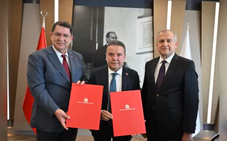 Antalya’da Bir İlk: Başkan Böcek ve AESOB’tan Sıhhi Tesisatçılar İçin Eğitim ve Belgelendirme Protokolü