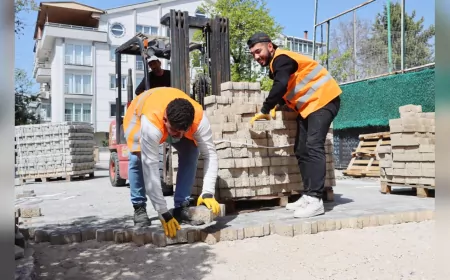 Yalova Belediyesi’nden İsmetpaşa Mahallesi’nde Parke Yol Düzenlemesi