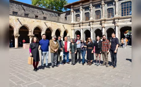 "Geçmiş Gelecektir" Programı Ekibi Diyarbakır’ın Tarihi Mekanlarını Gezdi