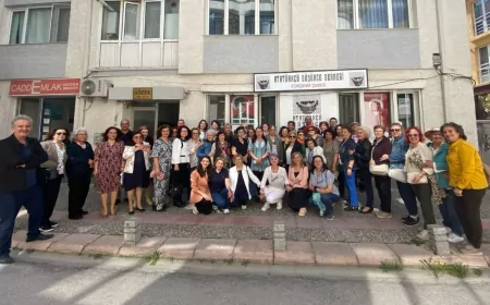 Atatürkçü Düşünce Derneği Kadın Üyeleriyle Güçleniyor