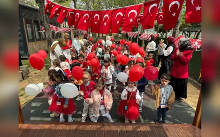 Lokomotif Çocuk Köyü'nde 23 Nisan Coşkusu Renkli Görüntülere Sahne Oldu