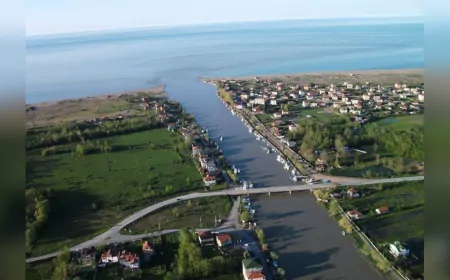 Karasu Sahilinde Turizmi Canlandıracak Projenin Temeli Atılıyor