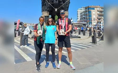 Eskişehirli Sporcular Saucony Troya Yarı Maratonu'nda Kürsü Sevinci Yaşadı