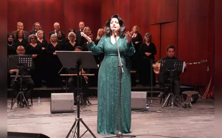 Avni Anıl ve İnci Çayırlı Tepebaşı'nda Şarkılarla Anıldı