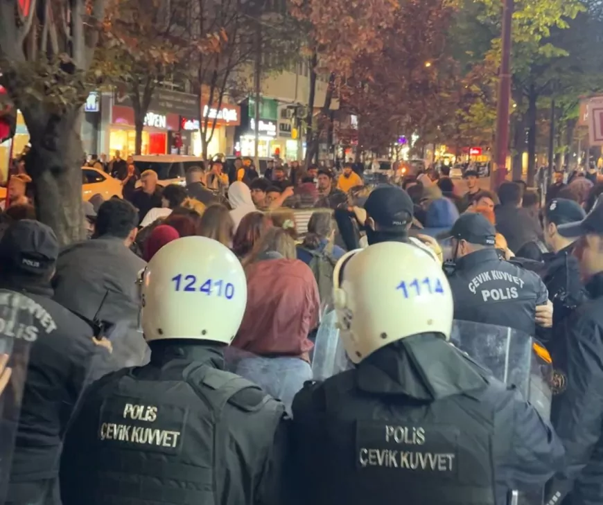 Eskişehir’de Öğrenci Yürüyüşüne TOMA ve Biber Gazlı Polis Müdahalesi