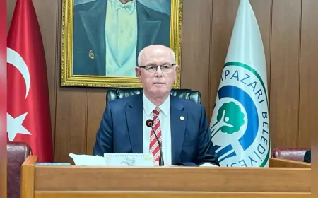 Kazım Kurt: “Demokrasi Konuşarak Gelişir, Ötekileştirme ile Değil”