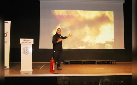 Giresun Belediyesi Personeline AFAD’dan Afet Farkındalık Eğitimi