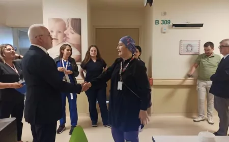 Eskişehir’de Ebeler Günü Kutlandı