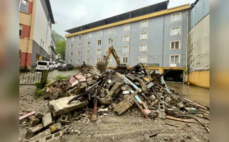 Giresun’da Metruk Binalar Tek Tek Yıkılıyor