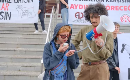 Anadolu Üniversitesi’nde “Aile Yılı” Sempozyumuna Tepki