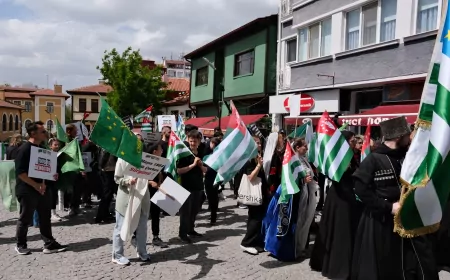 Çerkez Sürgününün 161. Yılında Eskişehir’de Anma Yürüyüşü Düzenlendi