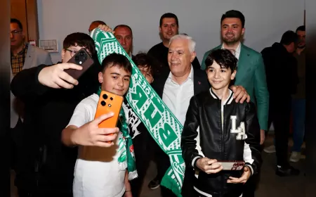 Başkan Bozbey’den Bursa’ya Müjde: Kapalı Tribün Yeniden Yükseliyor, Altında Bursaspor Müzesi Olacak