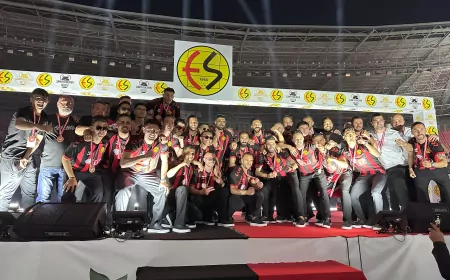 Eskişehirspor Şampiyonluğu Binlerce Taraftarla Kutladı: 3. Lig Coşkusu Stadyuma Sığmadı