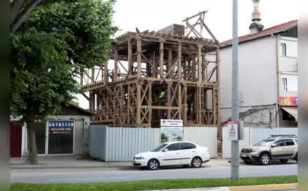 Sakarya’nın 103 Yıllık Tarihi Konağı Büyükşehir Eliyle Yeniden Hayat Buluyor