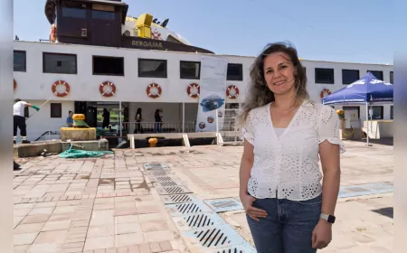 Bergama Vapuru Üniversite Yolunda Gençlerin Limanı Oldu