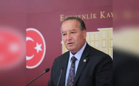 CHP’li Cevdet Akay: “Emekli İkramiyesi Kurban Kesim Ücretinin Yanına Bile Yaklaşamıyor”
