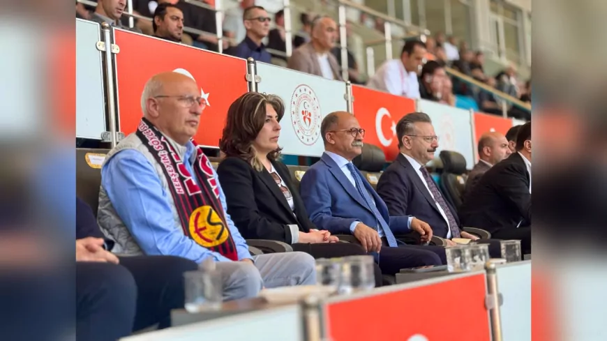 CHP’li Vekil İbrahim Arslan’dan Şampiyon Eskişehirspor’a Duygusal Kutlama