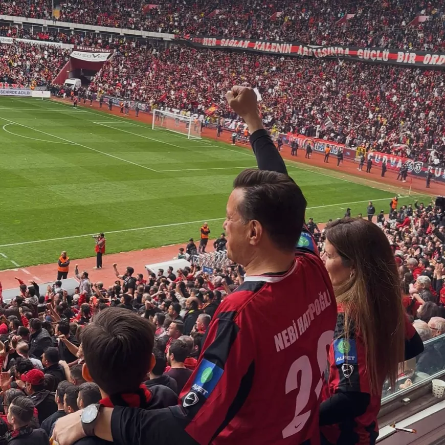 Milletvekili Nebi Hatipoğlu'ndan Eskişehirspor’un Şampiyonluğuna Tebrik Mesajı: Yeni Gelmedik, Geri Geldik