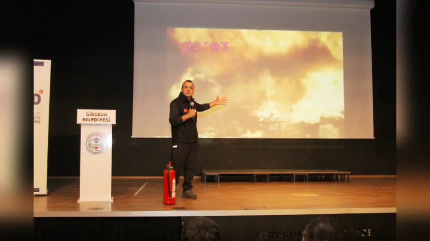 Giresun Belediyesi Personeline AFAD’dan Afet Farkındalık Eğitimi
