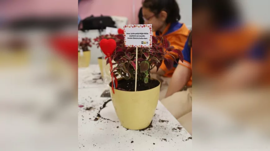 Konya Büyükşehir’den Anlamlı Anneler Günü Etkinliği: “En Güzel Çiçek Benim Annem”