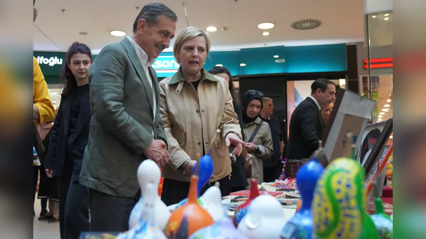 “Eksiksiz Biz” Sergisi Özel Bireylerin Emeğini Sanatseverlerle Buluşturdu